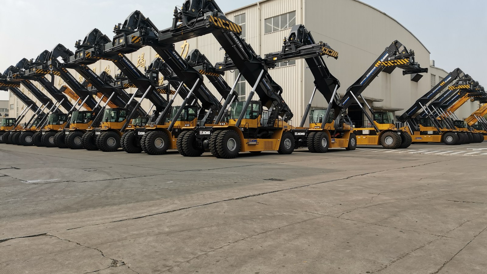 Port machinery — XCMG, Sany, Zoomlion and Zhongli